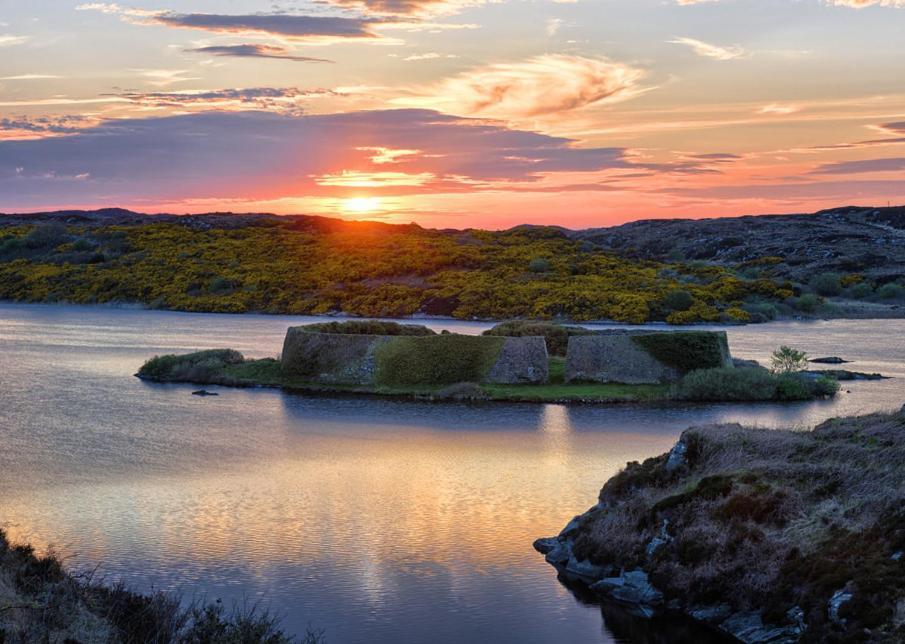 Апартаменти Dungloe Lakeside Lodging Екстер'єр фото